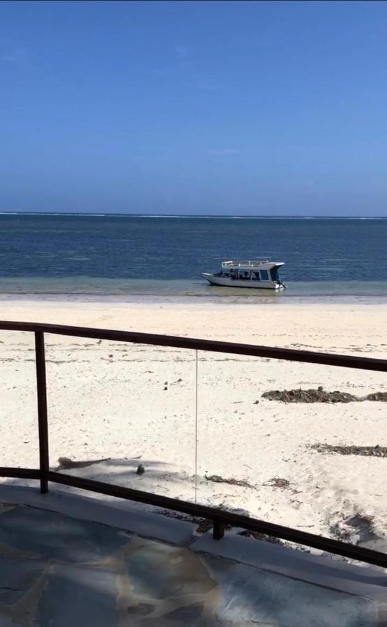 Kenya Bay Beach Hotel Bamburi Exteriér fotografie