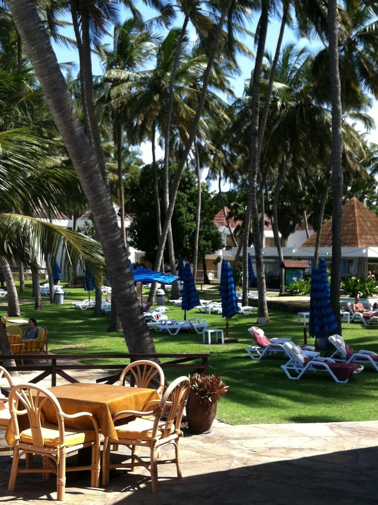 Kenya Bay Beach Hotel Bamburi Exteriér fotografie